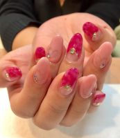 マーブルフレンチで可愛くハートくり抜き逆フレンチ