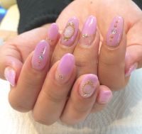 お姫様ネイルピンクとパープルのグラデーション