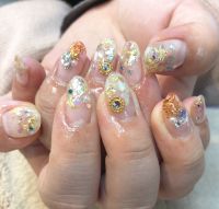キラキラ✨爪先を宝石みたいに輝かせて